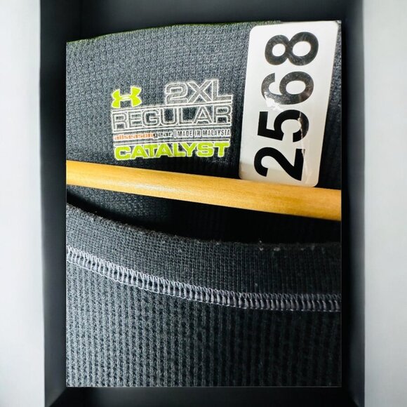 Under Armour Catalyst All Season Long Sleeve 2XL Mens Includes both shirts - Picture 5 of 7